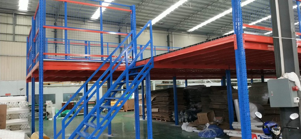 Case study of shelves in the attic of Guangzhou warehouse storage