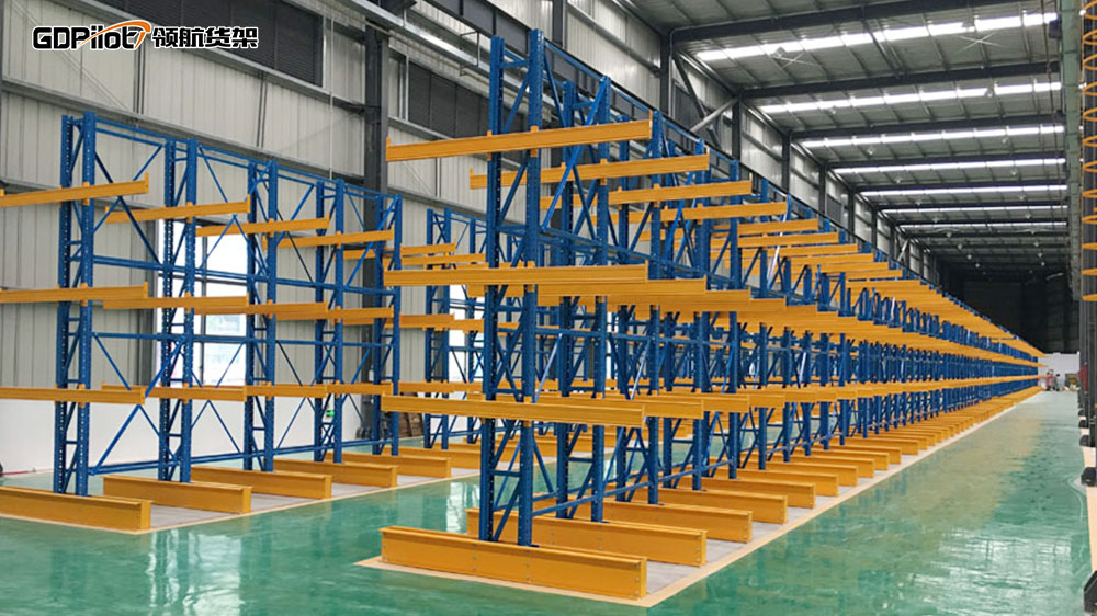 Cantilever rack