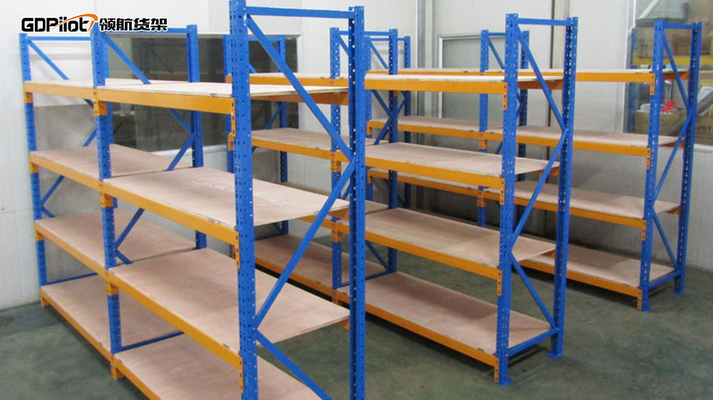 Cantilever rack